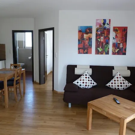 Neulen Casa de hóspedes 3*
