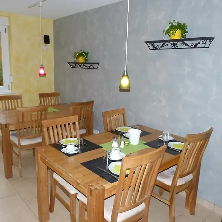 בית הארחה Neulen