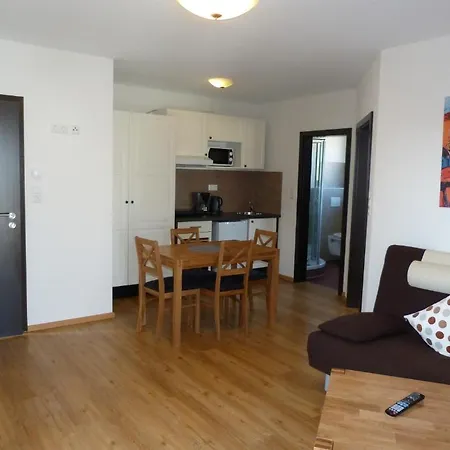 Neulen בית הארחה