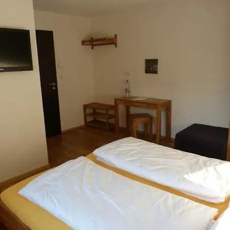Neulen Casa de hóspedes 3*