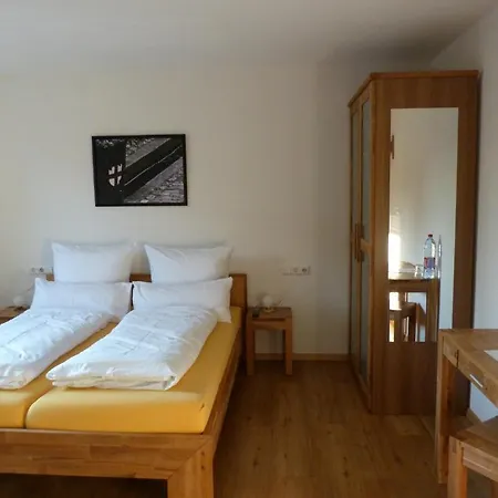 Neulen 3*