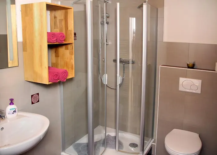 Neulen Гостевой дом 3*