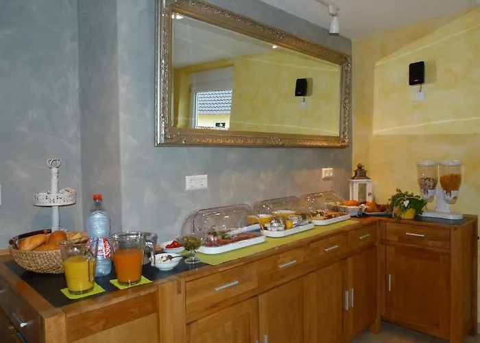 Neulen Гостевой дом 3*